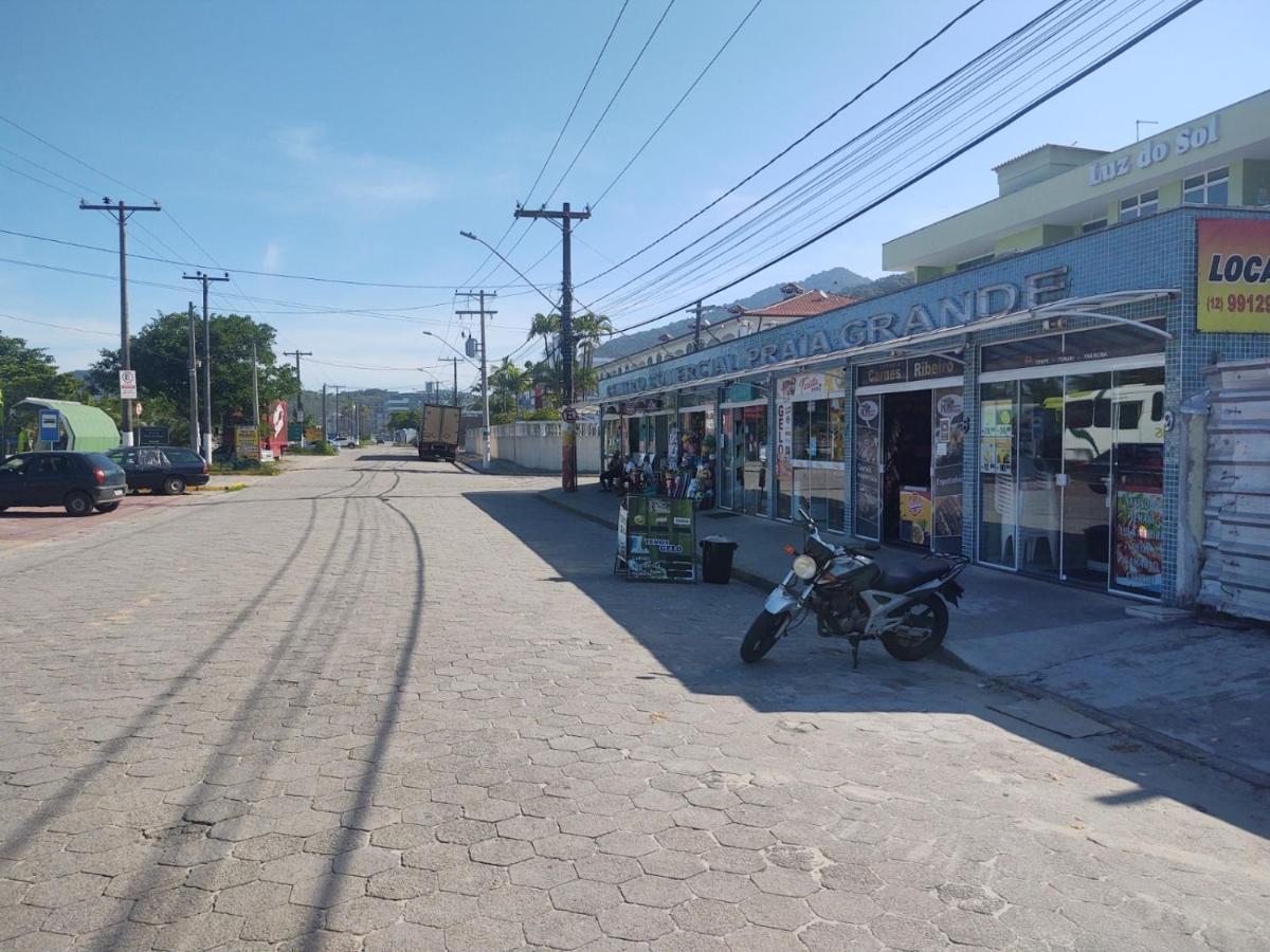 Apartamento Ubatuba - Praia Grande - 250M Da Praia Kültér fotó